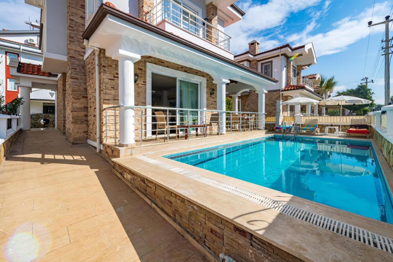 Villa Yasam Park - Luxury 8 Person - Fethiye Calis Beach 90Mt المظهر الخارجي الصورة