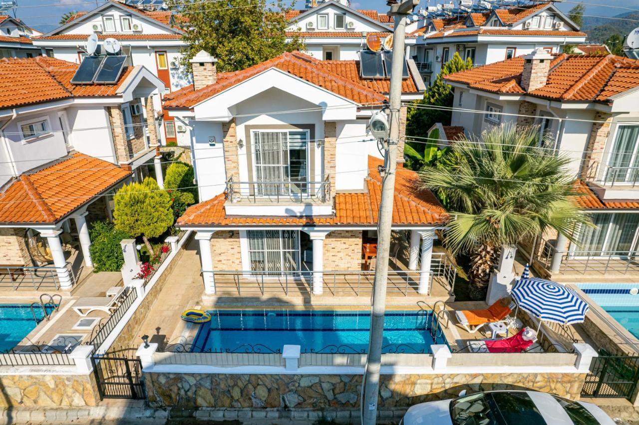 Villa Yasam Park - Luxury 8 Person - Fethiye Calis Beach 90Mt المظهر الخارجي الصورة